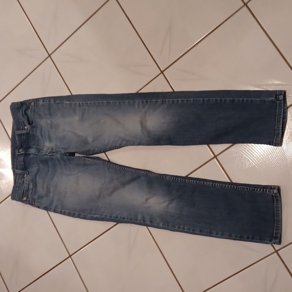 4/$60 Faded Levi Jeans - Size W30 L32 - Picture 3 of 8